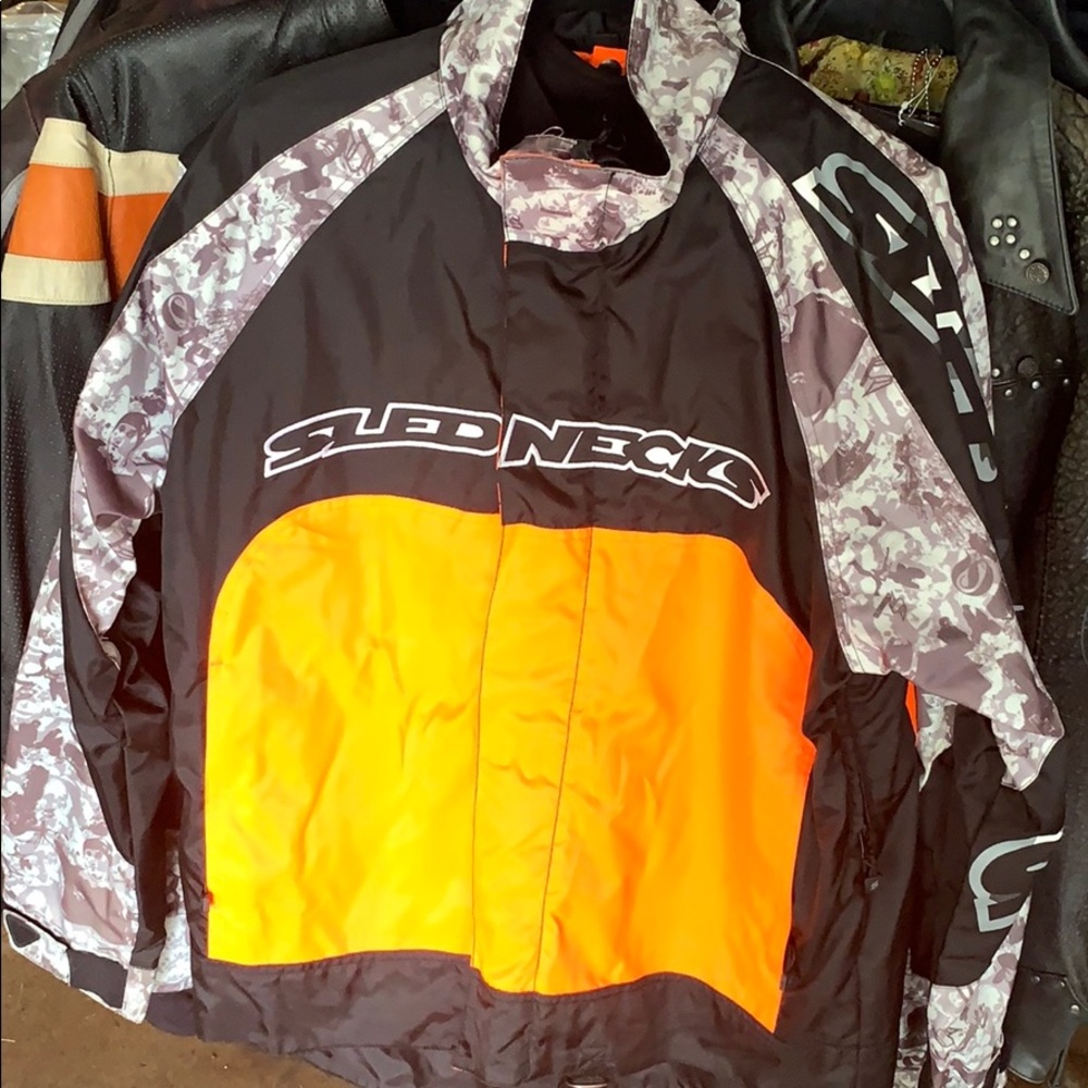 Sled neck jacket